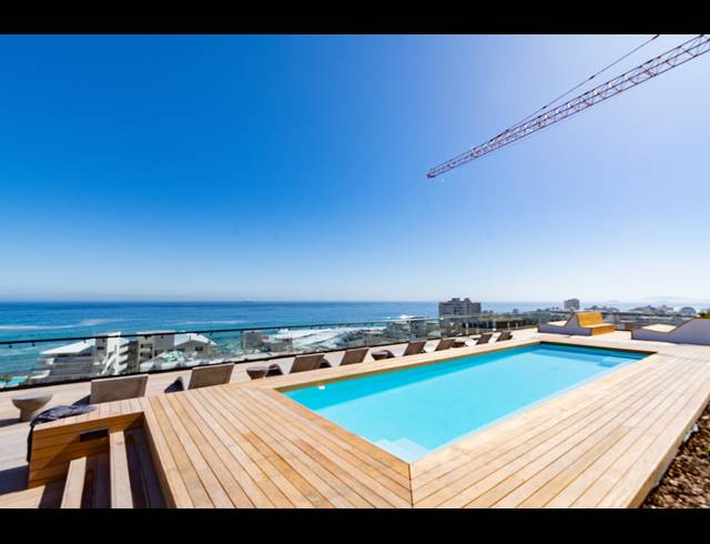 0.5 BEDROOM APARTMENT RENTED IN SEA POINT